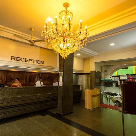 The Madurai Residency Hotel Bagian luar foto