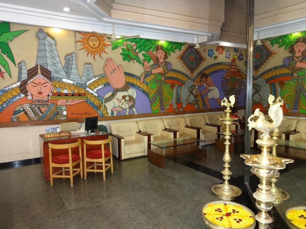 The Madurai Residency Hotel Bagian luar foto