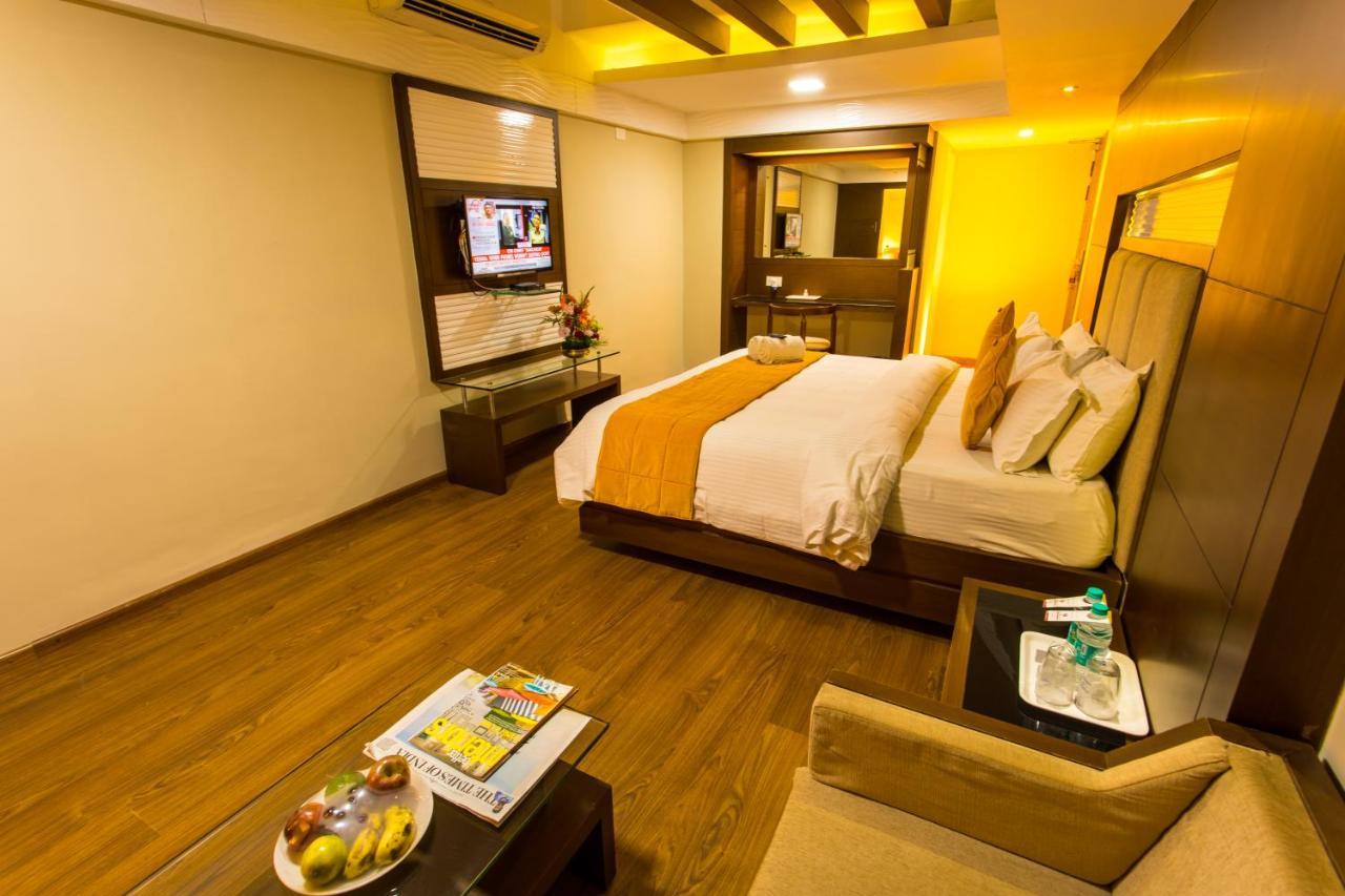 The Madurai Residency Hotel Bagian luar foto