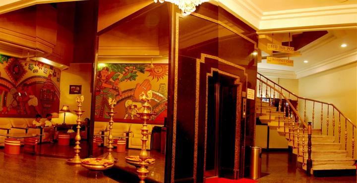 The Madurai Residency Hotel Bagian luar foto