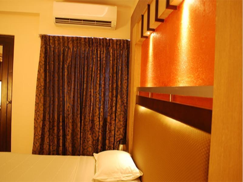 The Madurai Residency Hotel Bagian luar foto