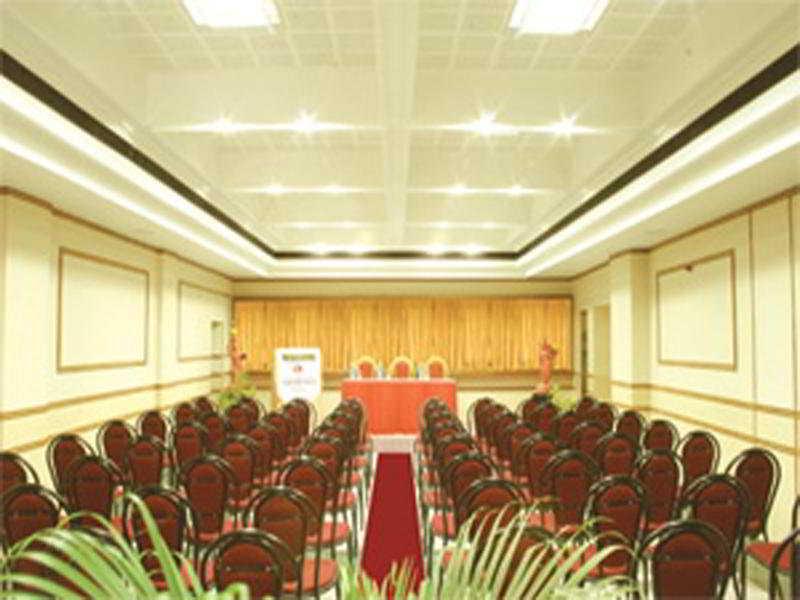 The Madurai Residency Hotel Bagian luar foto