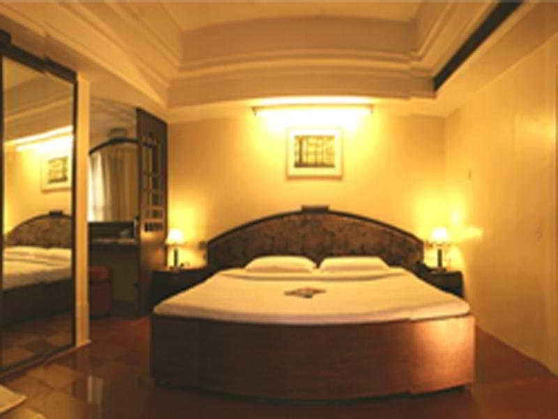 The Madurai Residency Hotel Bagian luar foto