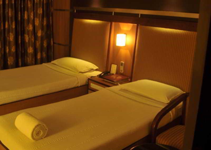 The Madurai Residency Hotel Bagian luar foto