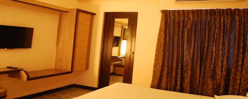 The Madurai Residency Hotel Bagian luar foto